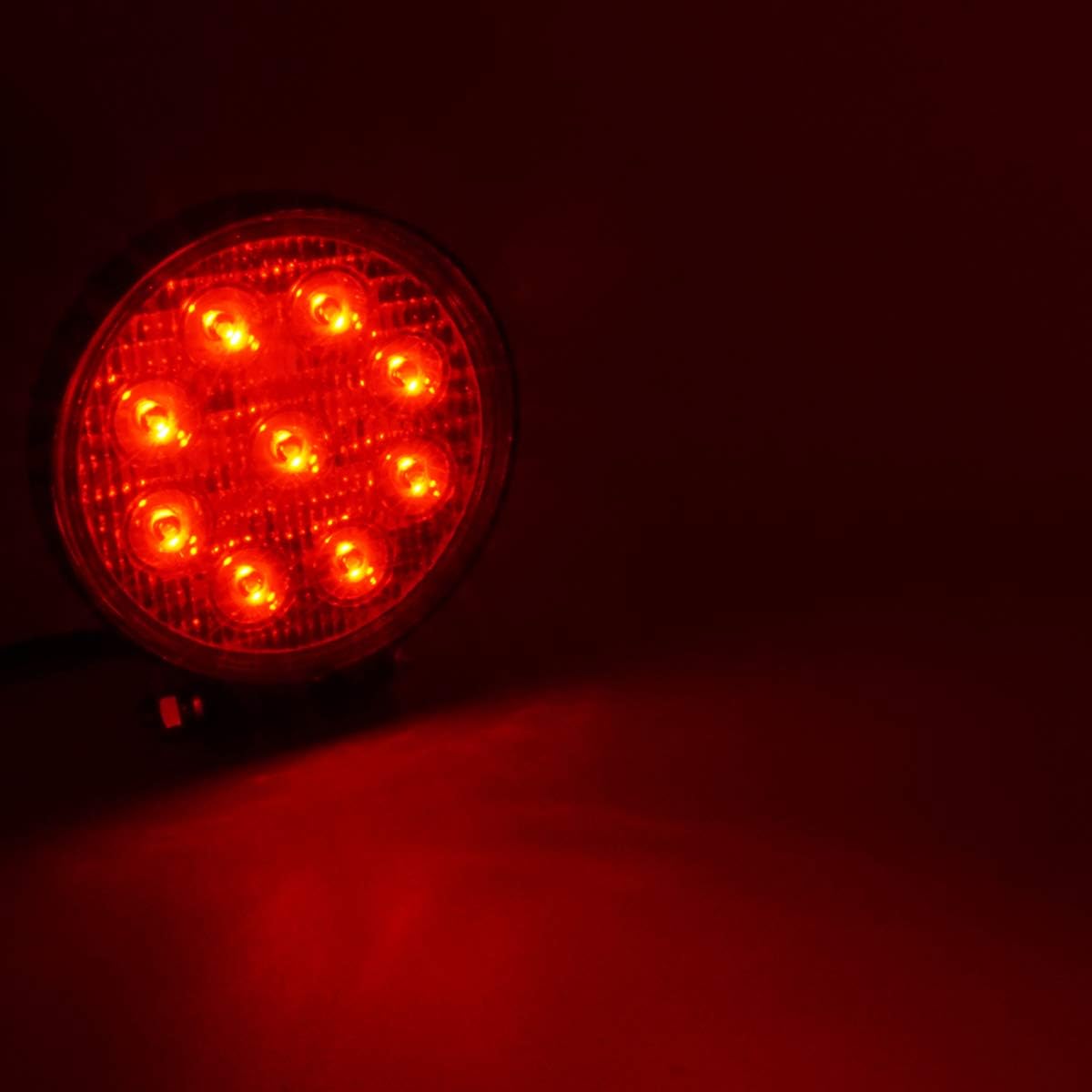 27W Spot Red Round Work LED Light Fog Offroad Off Road Lights Driving Lamp Waterproof for Hunting Pickup UTV Truck Car Boat SUV Boat 4WD ATV 12V 24V 4x4 Tractor Motorcycle（2pcs）